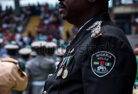 Police Rescue Colleagues from Angry Crowd After False Kidnap Accusation